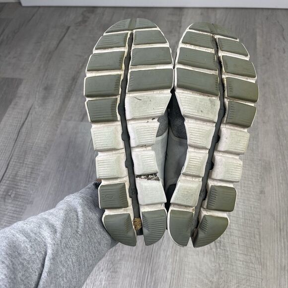 On Running Gray Athletic Shoes - Picture 10 of 10